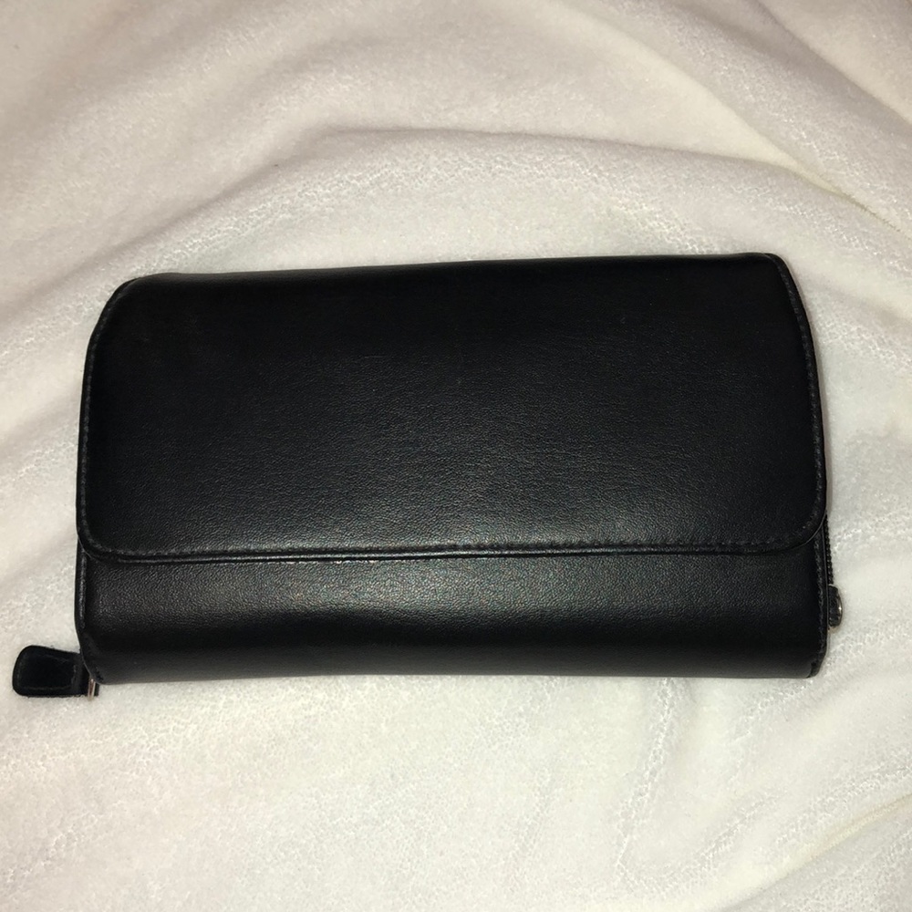 Black wallet